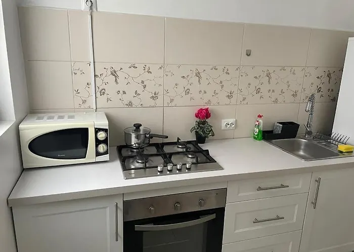 Апартаменти 2 Bdrm At Parliament Palace Бухарест