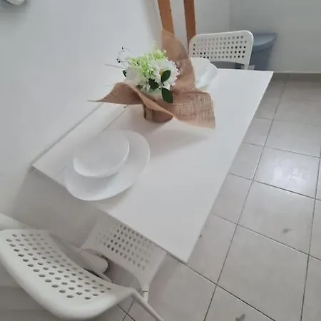 Apartment 2 Bdrm At Parliament Palace Bucharest