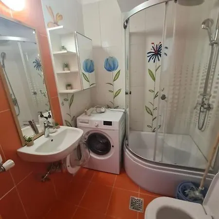 2 Bdrm At Parliament Palace Apartment Bucharest