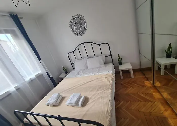 Appartement 2 Bdrm At Parliament Palace