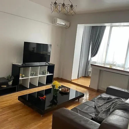 2 Bdrm At Parliament Palace Daire Bükreş