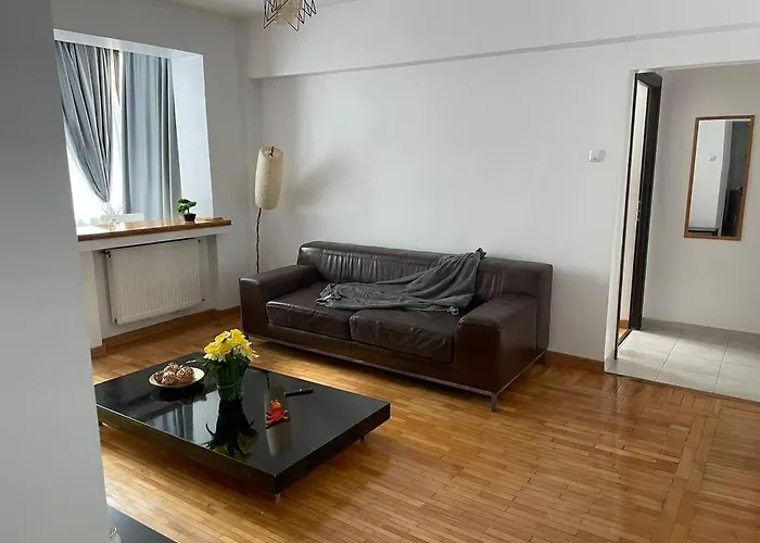 2 Bdrm At Parliament Palace Daire